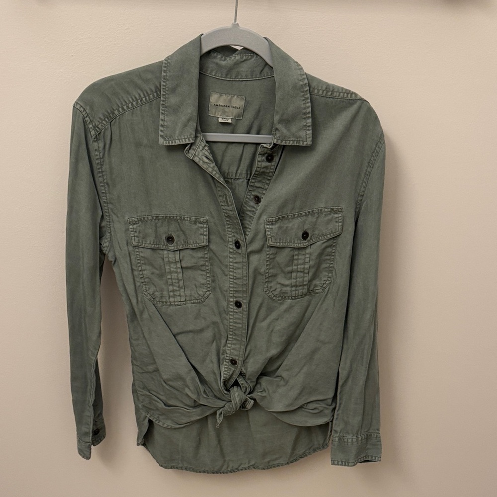 American Eagle Outfitters Olive Green Button-Up Shirt